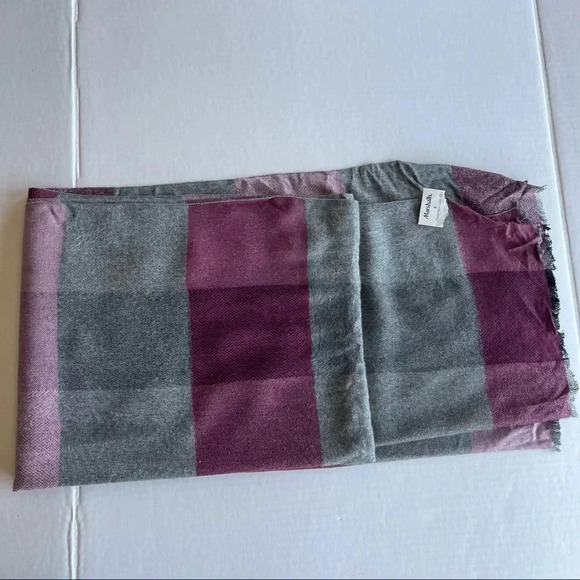 New Multicolor Chelsey Scarf  100% Viscose - Picture 8 of 14